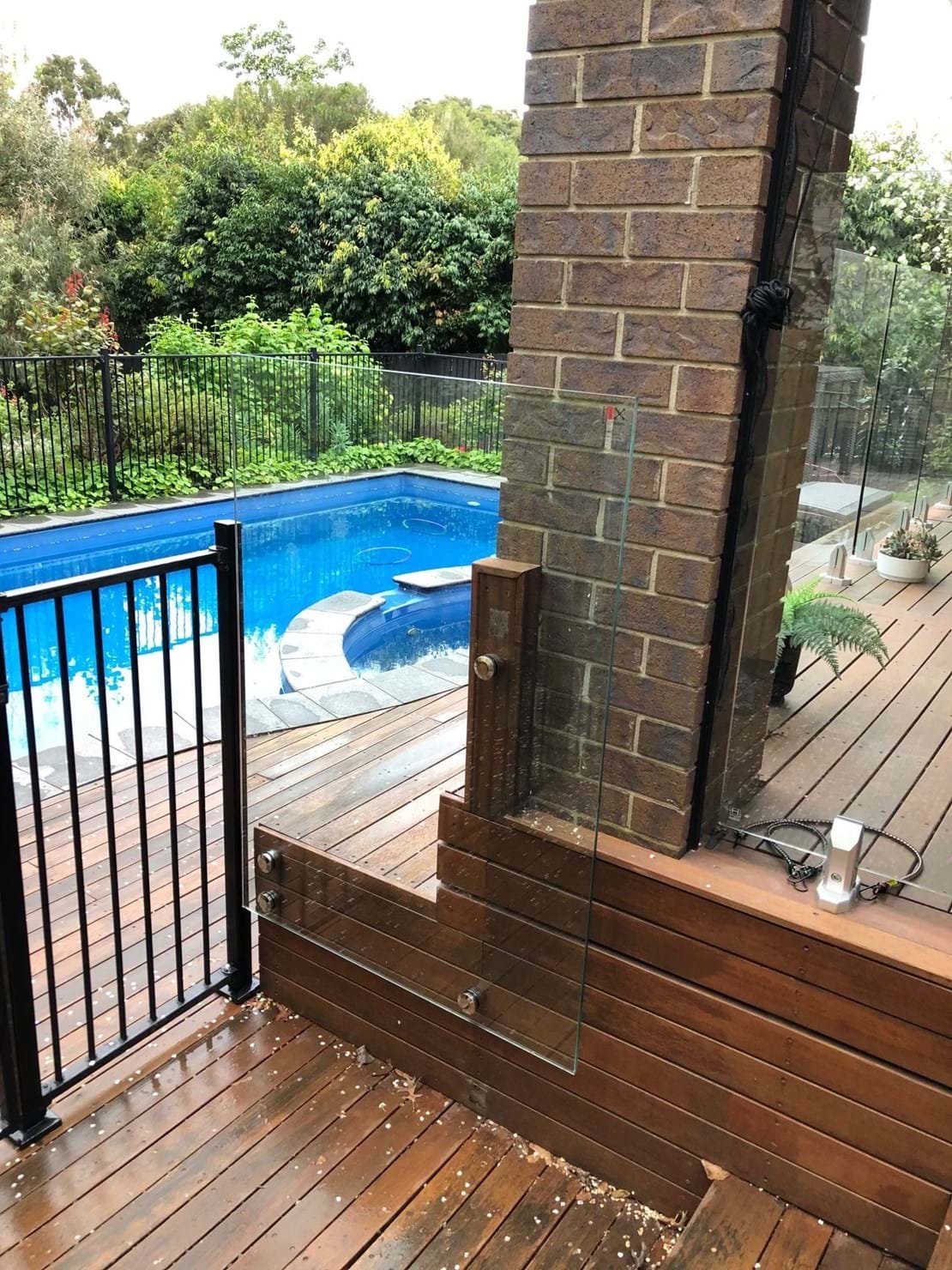 Combination Fencing in Melbourne