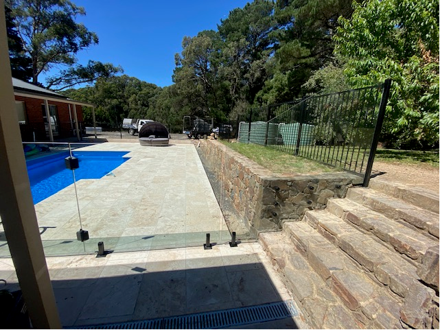 OKE Custom Combination Glass Fencing