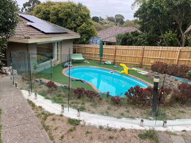 Combination Fence Frameless Semi-Frameless